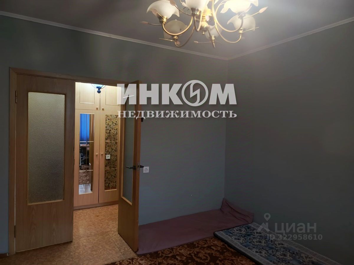 Продажа 2-комн квартиры на вторичном рынке Изюмская улица, 22