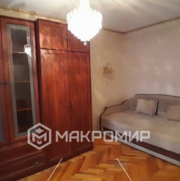 Продажа 1-комн квартиры на вторичном рынке ул Нежинская,  д. 13,  к. 2