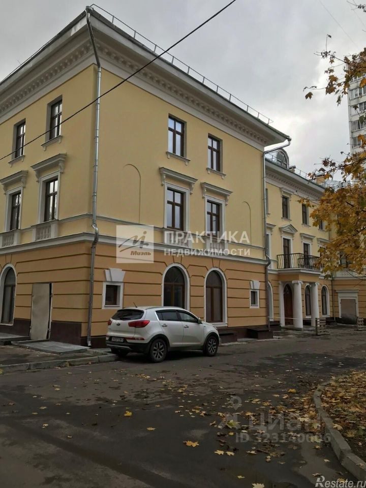 Продажа отдельного здания улица Чистова,  д. 10