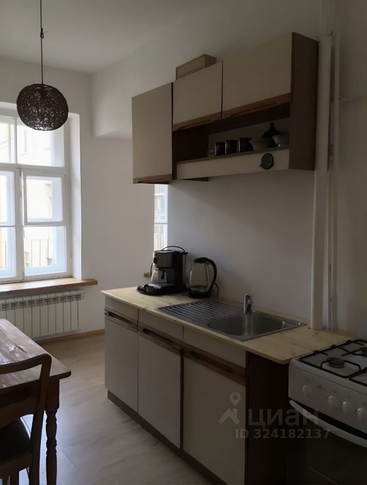 Аренда 2-комн квартиры на вторичном рынке Колокольная улица, 7