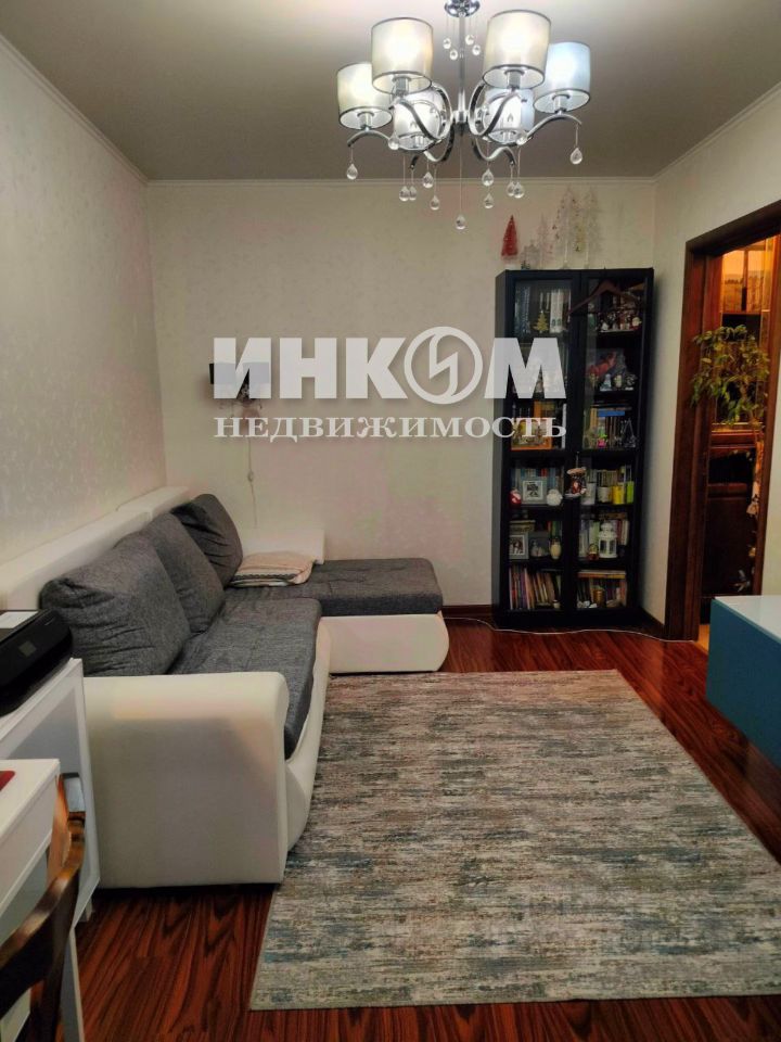 Продажа 2-комн квартиры на вторичном рынке улица Кошкина, 17К1