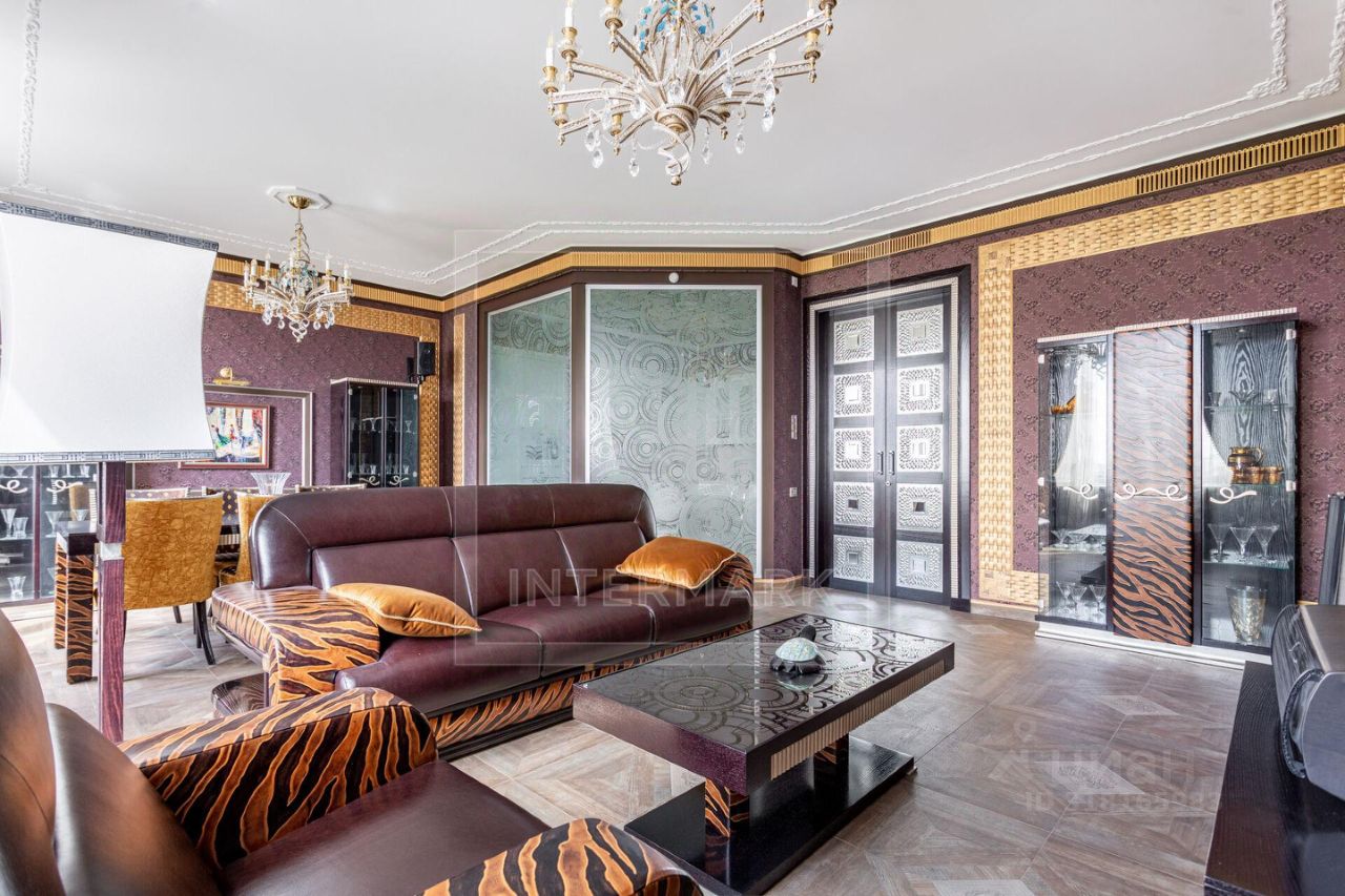 Продажа 3-комн квартиры на вторичном рынке Мосфильмовская улица, 8