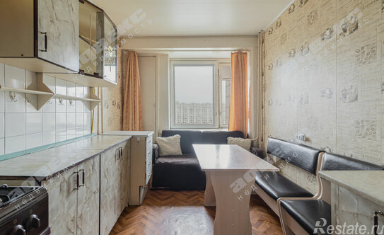 Продажа 3-комн квартиры на вторичном рынке ул Наличная,  д. 36,  к. 7