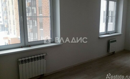 Продажа 3-комн квартиры на вторичном рынке Кварцевая ул,  д. 5 к3