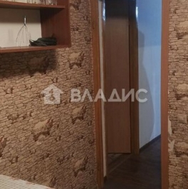 Продажа 3-комн квартиры на вторичном рынке ул Полимерная,  д. 3