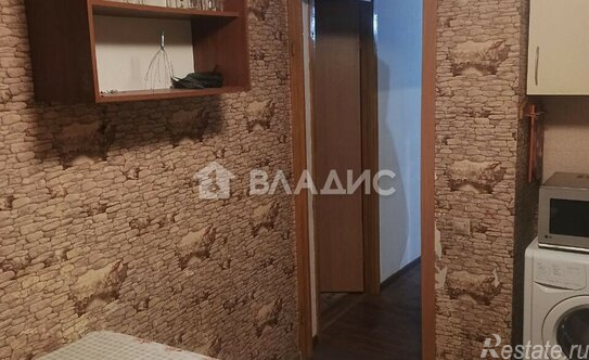 Продажа 3-комн квартиры на вторичном рынке ул Полимерная,  д. 3