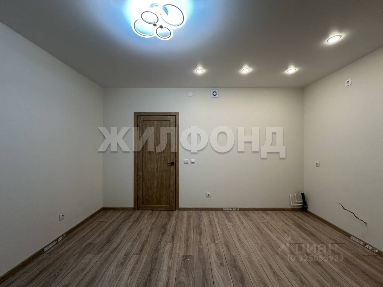 Продажа студии пос. Янино-1, бульвар Цветной, 10к1