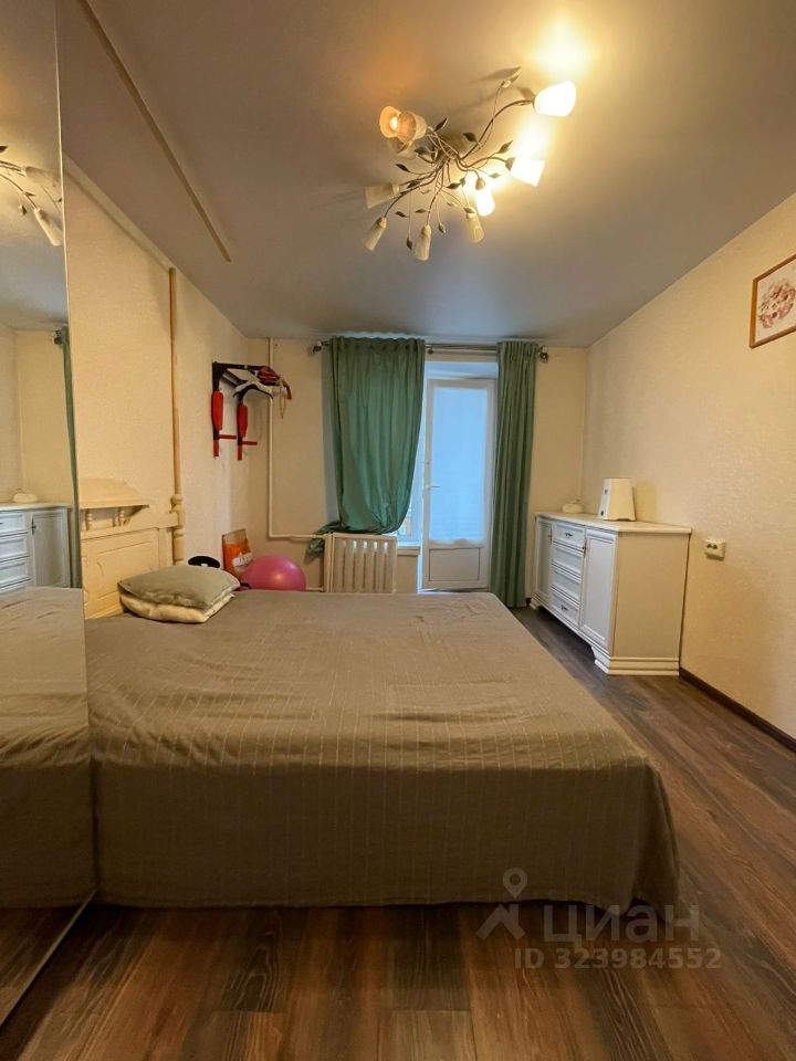 Продажа 2-комн квартиры на вторичном рынке 3-я Радиаторская улица, 2