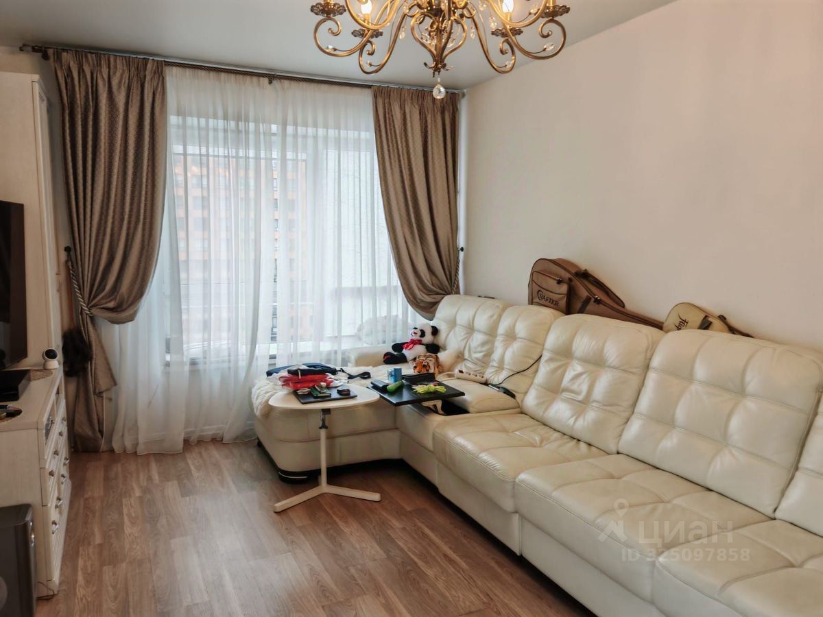 Продажа 2-комн квартиры на вторичном рынке Варшавское шоссе, 141Ак3