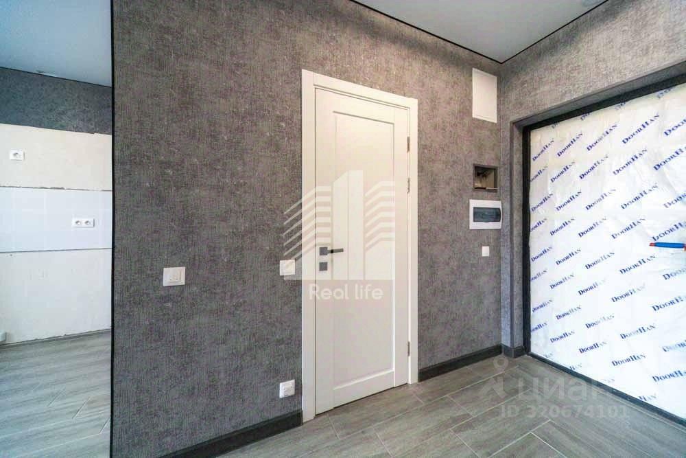 Продажа 1-комн квартиры на вторичном рынке с. Домодедово, улица Современников, 4