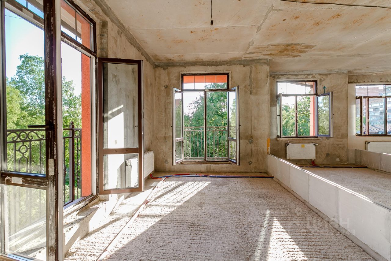 Продажа 2-комн квартиры на вторичном рынке Дибуновская улица, 34