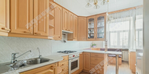 4-комн квартира улица Правды,  д. 22