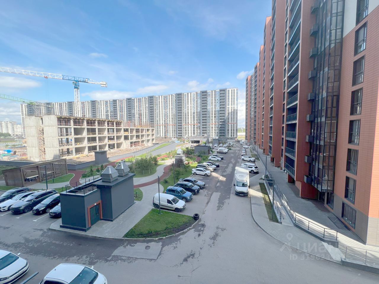 Продажа 3-комн квартиры на вторичном рынке бульвар Головнина, 3к1