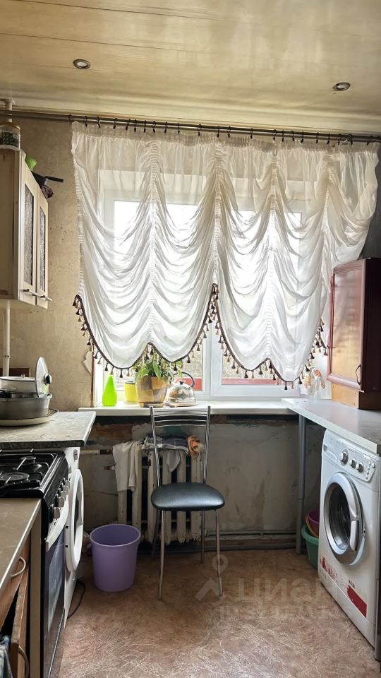 Продажа 3-комн квартиры на вторичном рынке улица Седова, 72