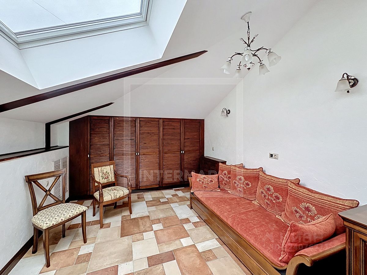 Аренда 5-комн квартиры на вторичном рынке Цветной бульвар, 28С1