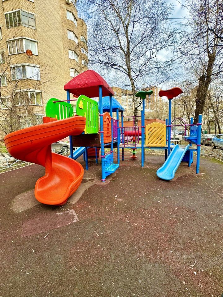 Продажа 3-комн квартиры на вторичном рынке улица Шумкина, 7