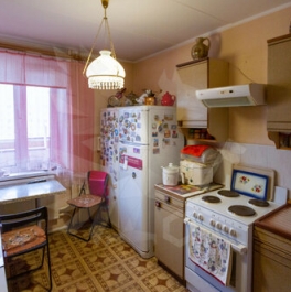 Продажа 2-комн квартиры на вторичном рынке Гурьянова ул,  д. 67