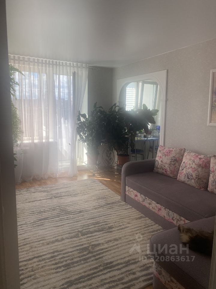 Продажа 2-комн квартиры на вторичном рынке Пушкин, улица Генерала Хазова, 30