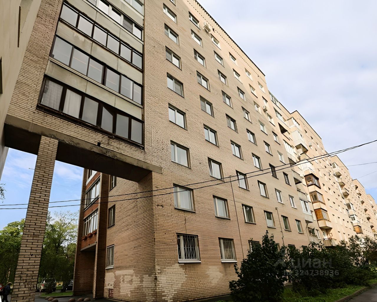 Продажа 3-комн квартиры на вторичном рынке Светлановский проспект, 47