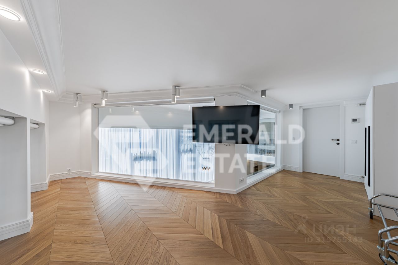 Продажа 6-комн квартиры на вторичном рынке улица Усачева, 11К