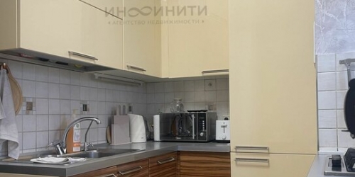 4-комн квартира улица Земляной Вал,  д. 25