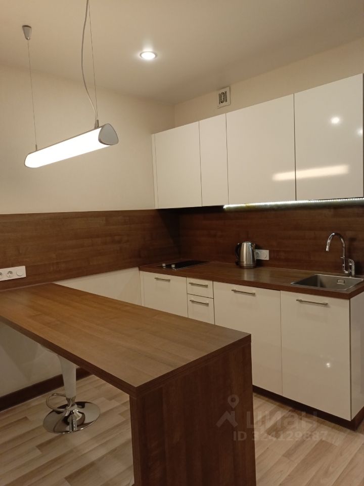 Продажа студии улица Хошимина, 16А