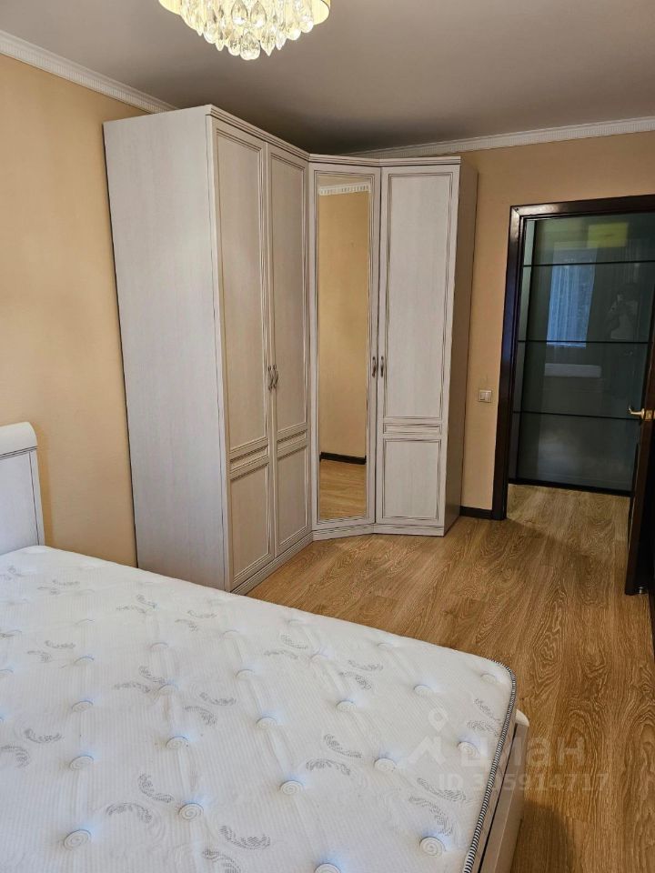 Аренда 2-комн квартиры на вторичном рынке пос. Развилка, 27