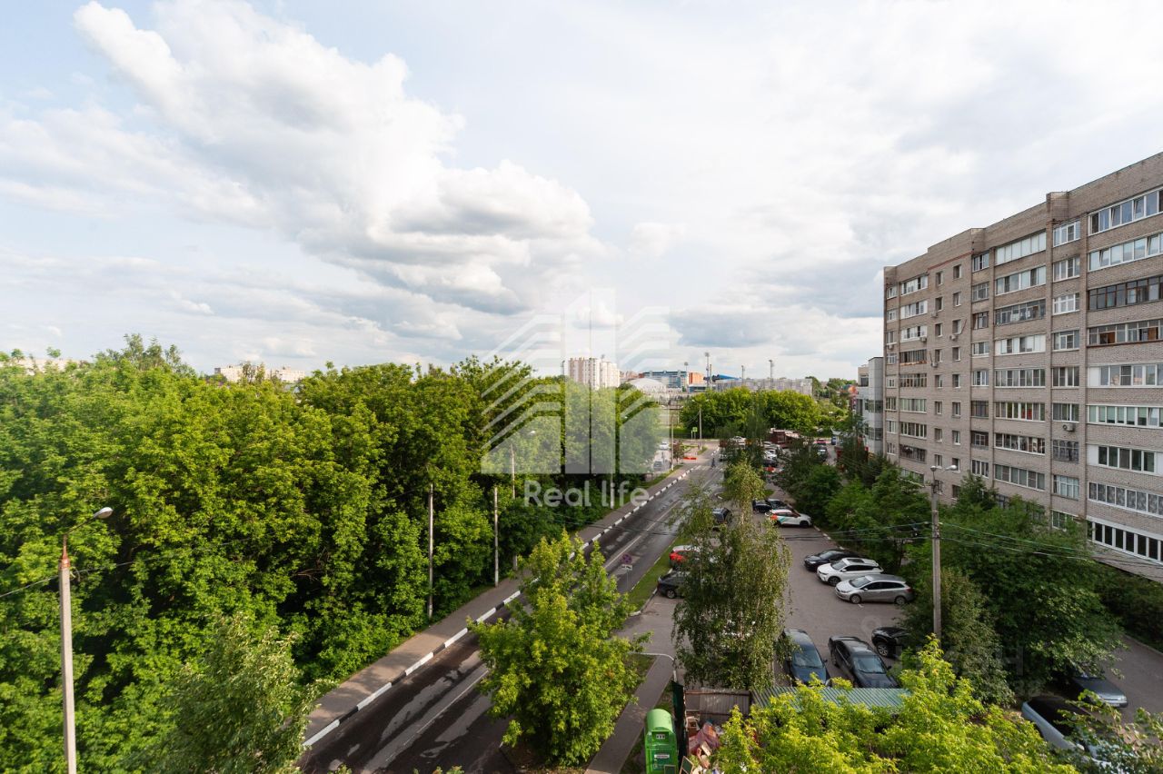 Продажа 1-комн квартиры на вторичном рынке Северный мкр, улица 1-я Коммунистическая, 31