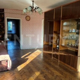 Продажа 3-комн квартиры на вторичном рынке Стачек пр-кт,  д. 83а