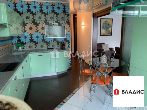 Продажа 3-комн квартиры на вторичном рынке Химки, Вишнёвая улица,  д. 14