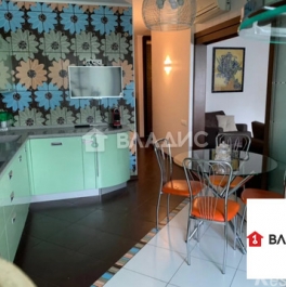 Продажа 3-комн квартиры на вторичном рынке Химки, Вишнёвая улица,  д. 14