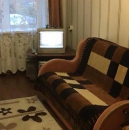 Продажа 2-комн квартиры на вторичном рынке Обухово пгт, Комбинат ул