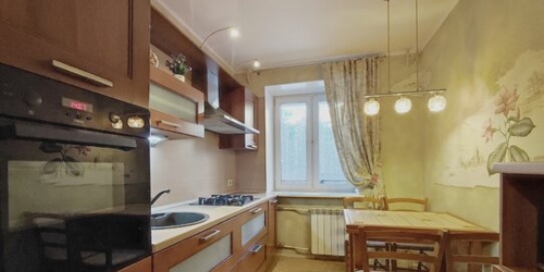 2-комн квартира Долгоозёрная улица,  д. 1