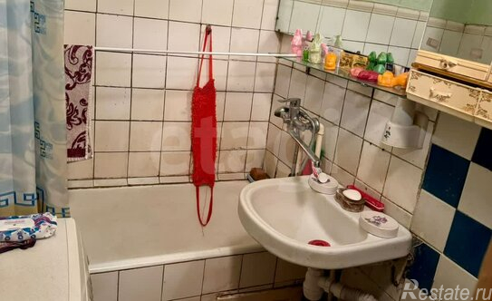 Продажа 1-комн квартиры на вторичном рынке ул Полтавская,  д. 39