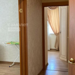 Продажа 3-комн квартиры на вторичном рынке ул Ясная,  д. 5