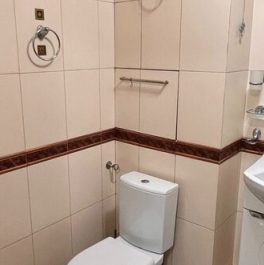 Продажа 2-комн квартиры на вторичном рынке б-р Матроса Железняка,  д. 27