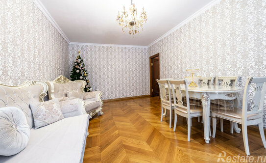 Продажа 2-комн квартиры на вторичном рынке наб Реки Смоленки,  д. 3,  к. 2