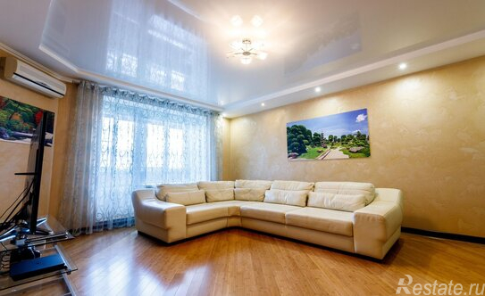 Продажа 3-комн квартиры на вторичном рынке ул Савушкина,  д. 143,  к. 1