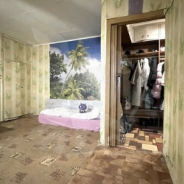 Продажа 2-комн квартиры на вторичном рынке Анадырский проезд,  д. 37