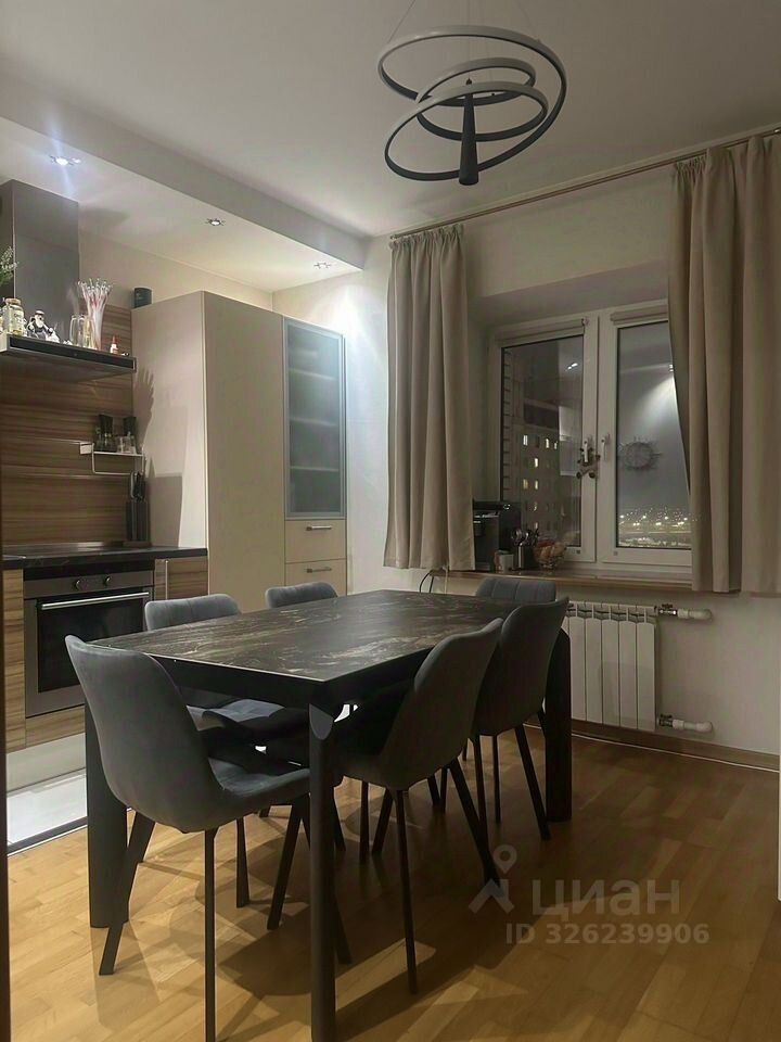 Продажа 3-комн квартиры на вторичном рынке Морская набережная, 39к1Б