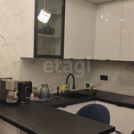 Продажа 1-комн квартиры на вторичном рынке проспект Крузенштерна,  д. 4 с1