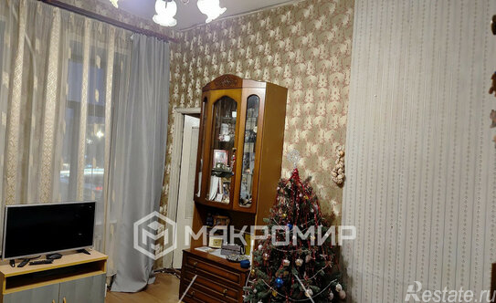 Продажа 2-комн квартиры на вторичном рынке Угловой переулок