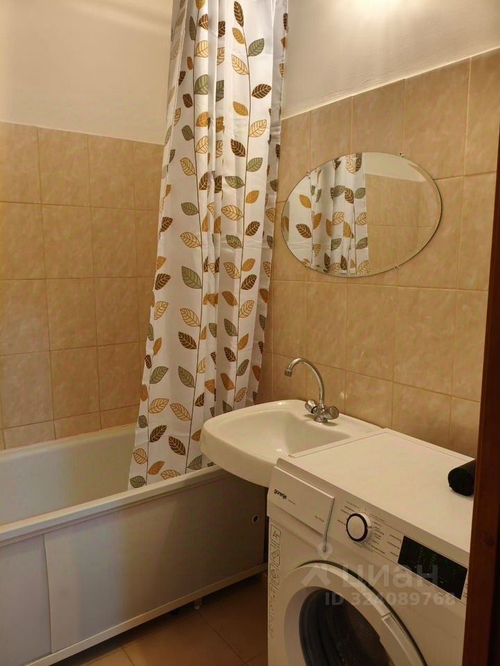 Аренда 2-комн квартиры на вторичном рынке проспект Нововатутинский, 8