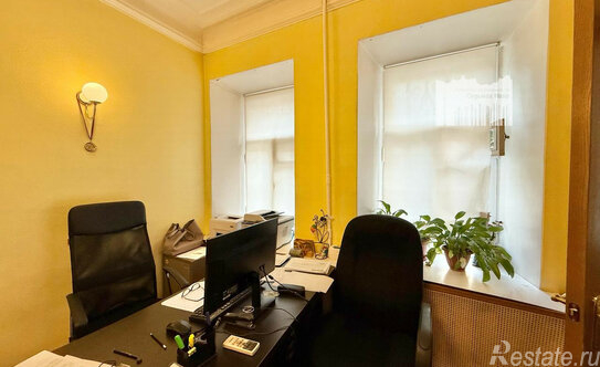 Продажа 3-комн квартиры на вторичном рынке пер Пушкарёв,  д. 20/17