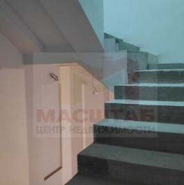 Продажа 5-комн квартиры на вторичном рынке Петергофское ш,  д. 78 к11