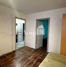 Продажа 2-комн квартиры на вторичном рынке Новаторов б-р,  д. 34