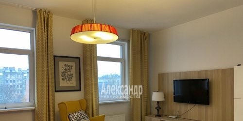 4-комн квартира Детская ул. ,  д. 18