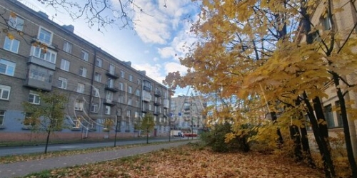 2-комн квартира улица Возрождения,  д. 7/25