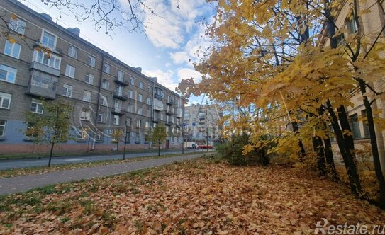 Продажа 2-комн квартиры на вторичном рынке улица Возрождения,  д. 7/25