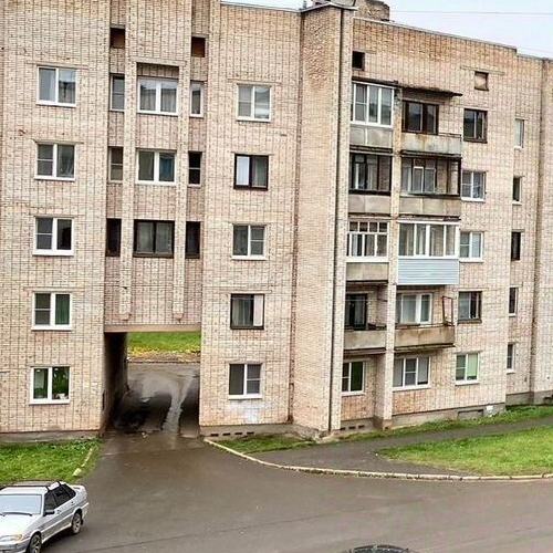 2-комн квартира Бокситогорск, улица Металлургов,  д. 4